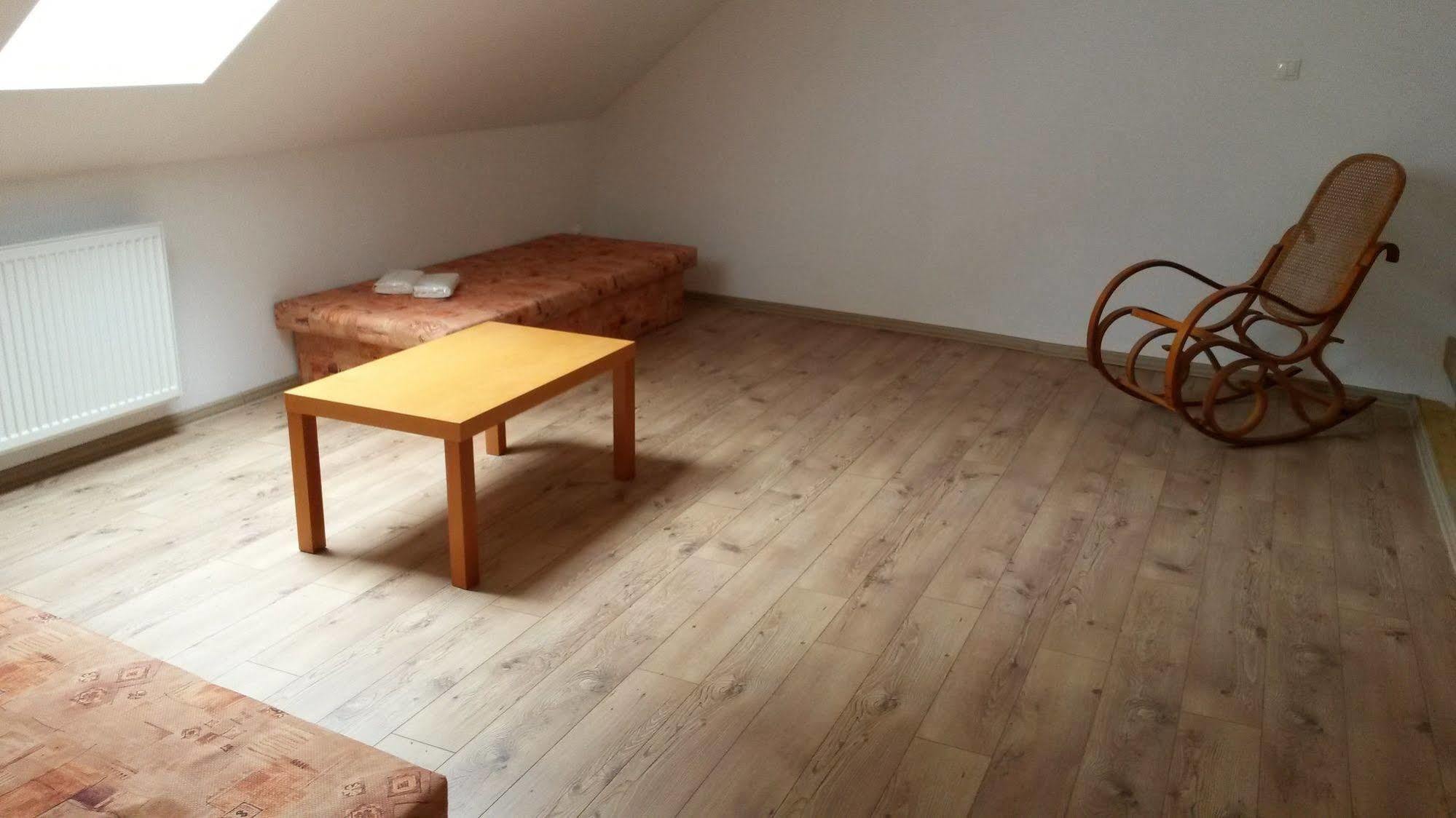 Attic Parkview Apartment Piest'any Eksteriør bilde